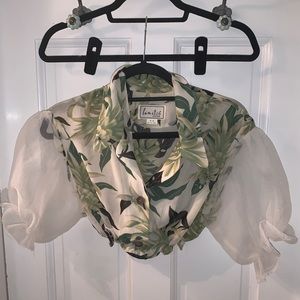 Cropped Tropical Cinched Button Up Puffy Armed Blouse